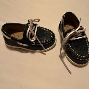Saddle toddler shoe size 5